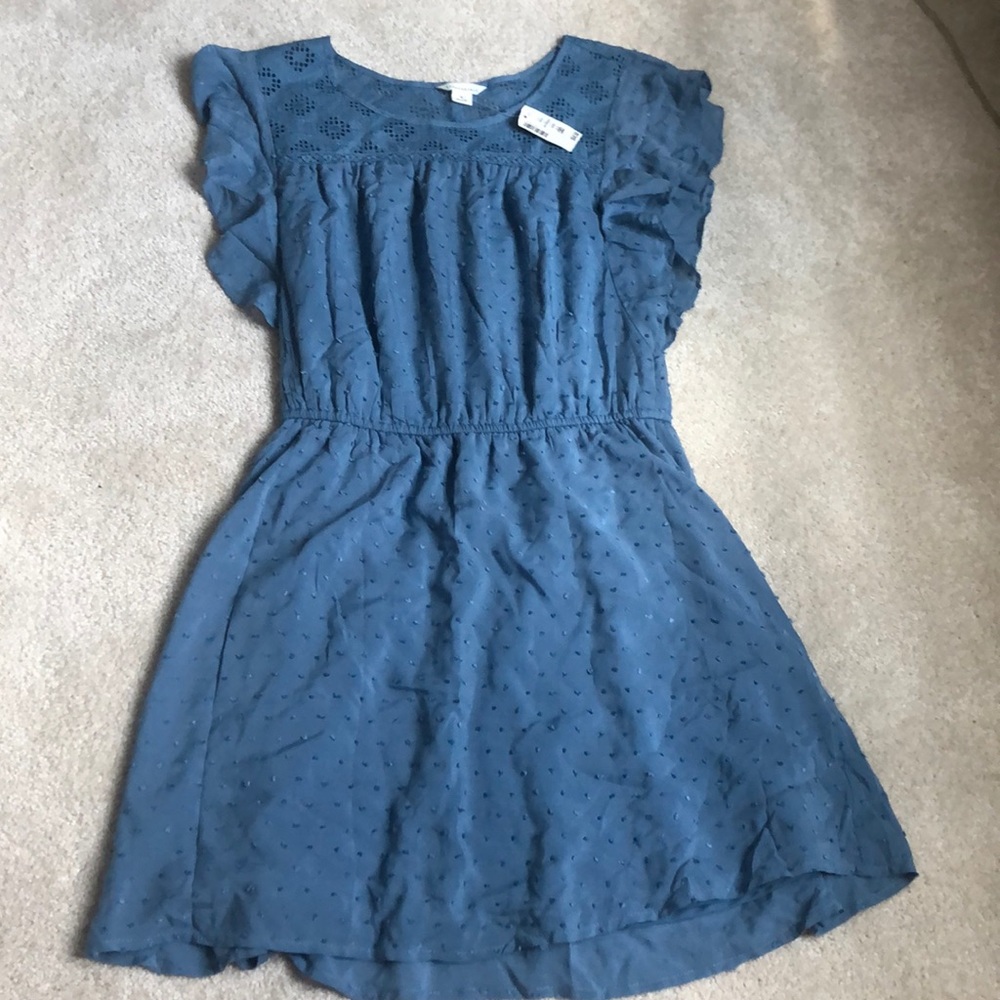 blue dress